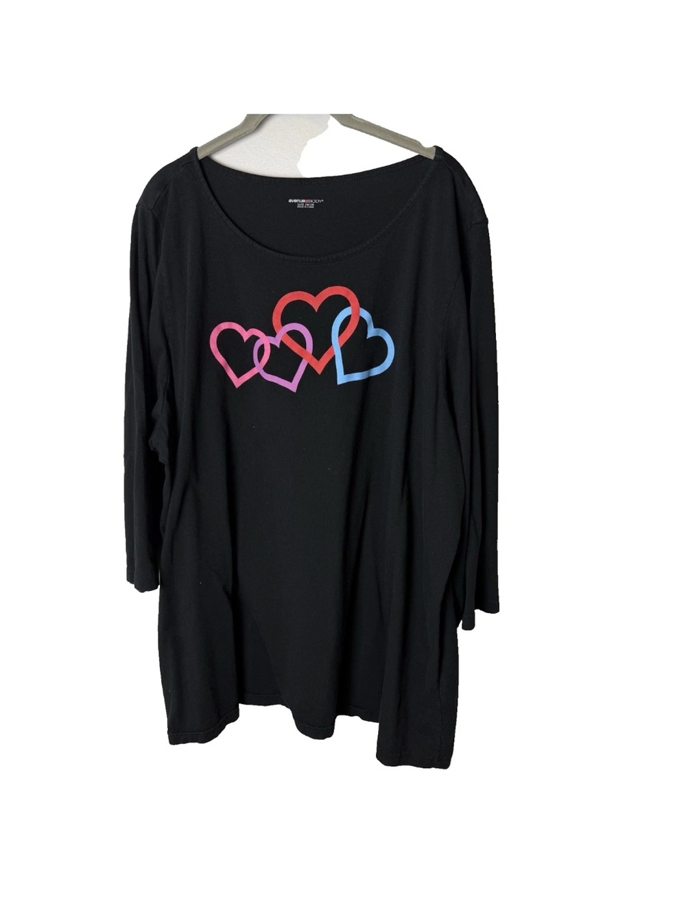 Avenue Body T-Shirt Plus Size 26 28 Top  3/4 Sleeve Black Cotton Blend Hearts